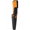 Универсальный нож с точилом в чехле Fiskars 156017